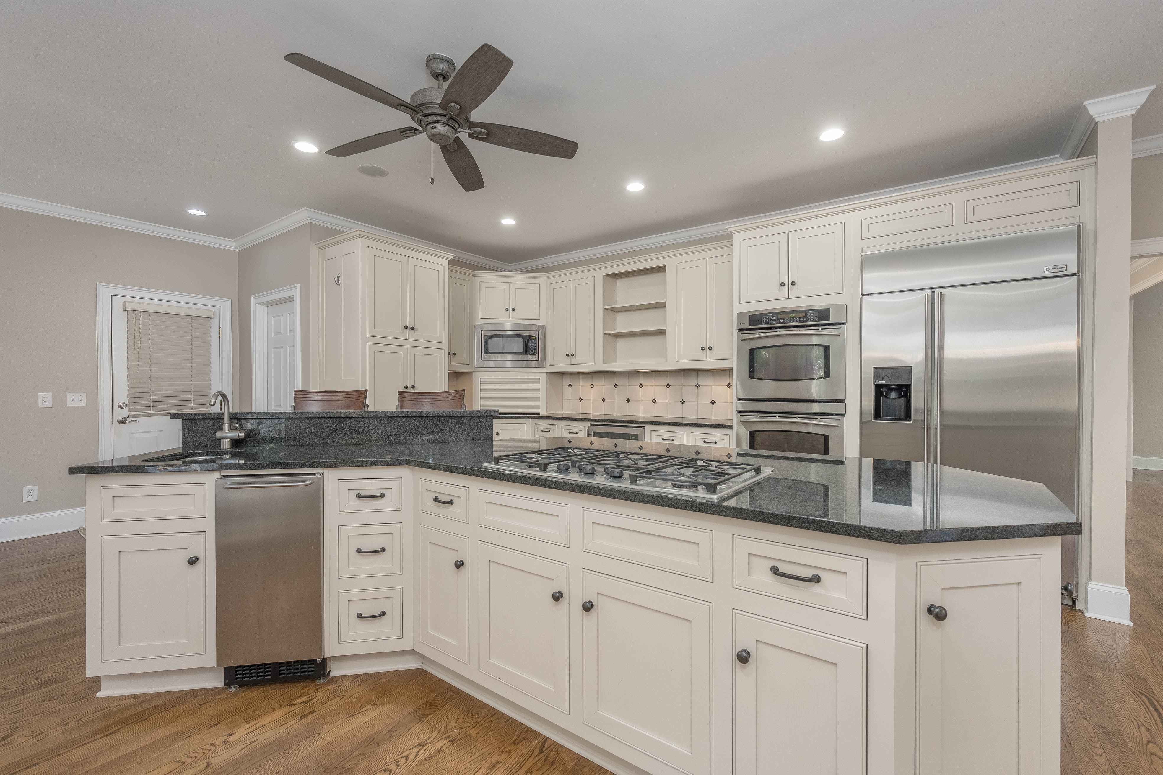 2701 Parrott's Pointe Road image 20